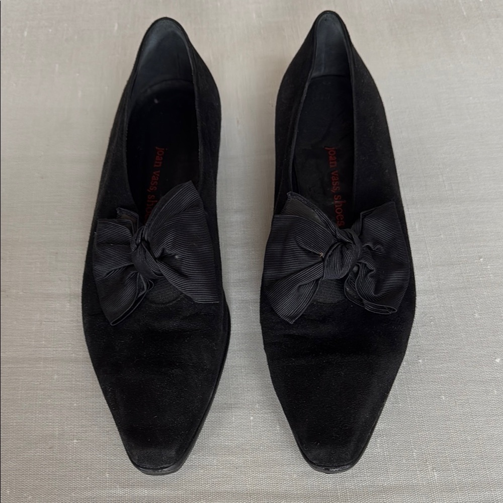 Elegant Vintage Women’s Shoes with Bow Detail